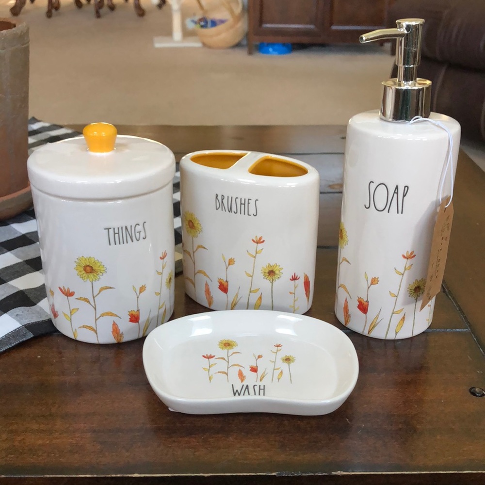 Rae Dunn Fall Flower Bathroom Set